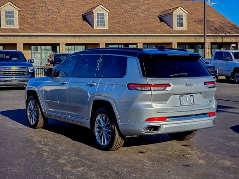 Used 2025 Jeep Grand Cherokee L Summit image 13