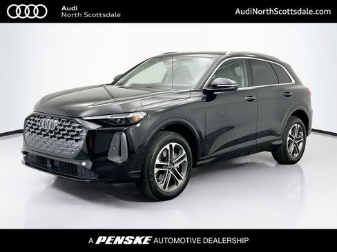 Used 2025 Audi Q5 Premium Plus w/ Premium Plus image 1