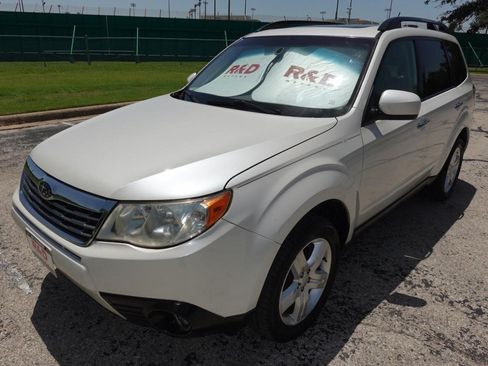 Used 2010 Subaru Forester 2.5X Limited AWD/4WD image 3