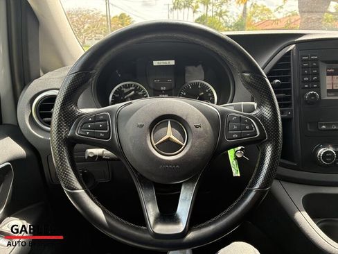 Used 2018 Mercedes-Benz Metris Passenger image 14