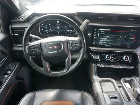 Used 2024 GMC Sierra 2500 AT4 w/ AT4 Premium Plus Package AWD/4WD image 5