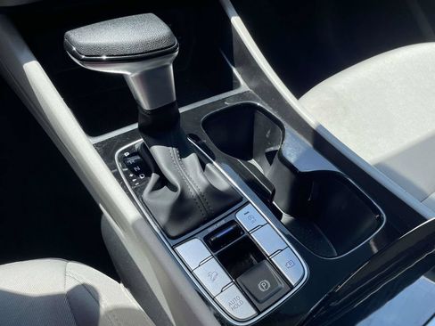 Certified 2025 Hyundai Tucson SE FWD image 20