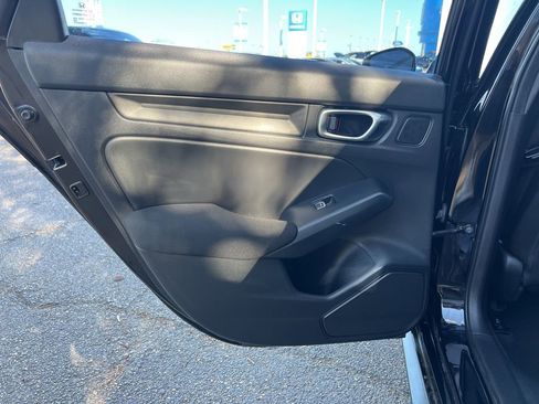 Used 2023 Honda Civic Sport image 17