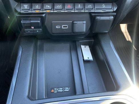 Used 2020 GMC Sierra 2500 AT4 w/ AT4 Premium Package AWD/4WD image 29