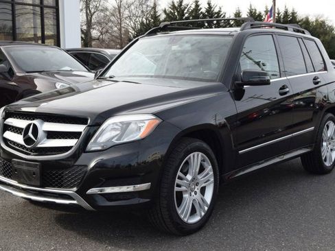 Used 2015 Mercedes-Benz GLK 350 4MATIC image 2