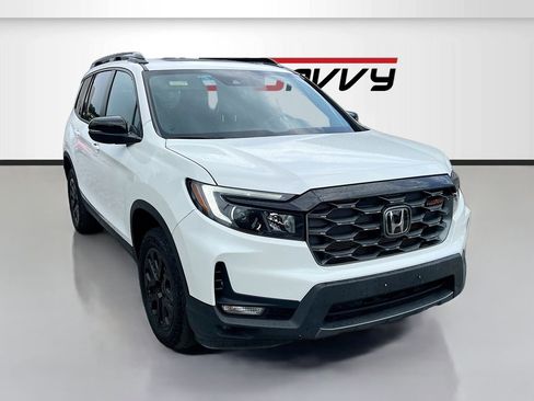 Used 2023 Honda Passport TrailSport image 1