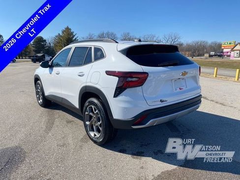New 2026 Chevrolet Trax LT w/ Driver Confidence Package FWD image 3