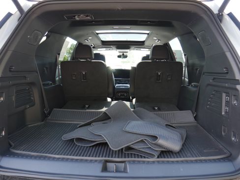 Certified 2026 Chevrolet Traverse RS AWD/4WD image 7