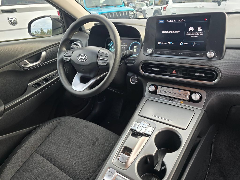 Used 2023 Hyundai Kona SE FWD image 9