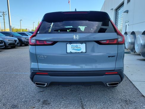 Used 2025 Honda CR-V Sport image 5
