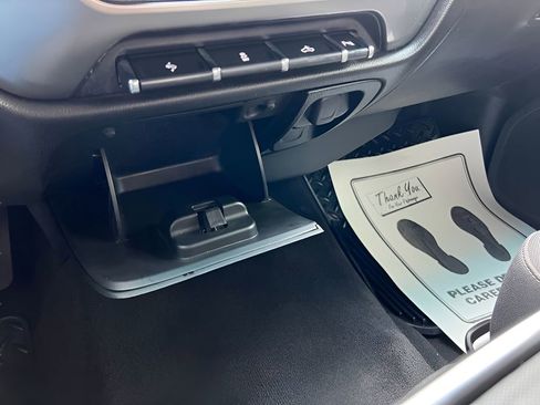 Used 2017 Chevrolet Silverado 1500 LT w/ All Star Edition image 22