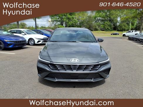 New 2026 Hyundai Elantra SEL Sport Premium FWD image 8