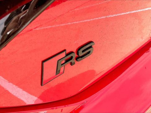 Used 2024 Audi RS e-tron GT w/ Carbon Performance Package AWD/4WD image 30