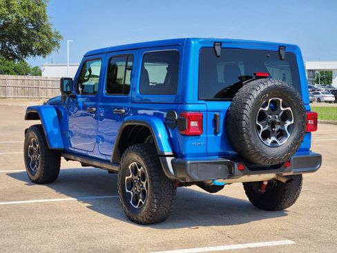 Used 2023 Jeep Wrangler Unlimited Rubicon 4xe AWD/4WD image 4