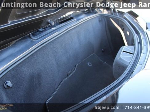 Used 2023 Chevrolet Corvette Stingray Convertible w/ Z51 Performance Package image 38