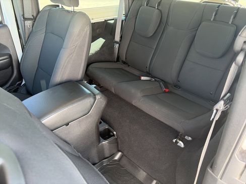 Used 2021 Jeep Wrangler Willys image 23
