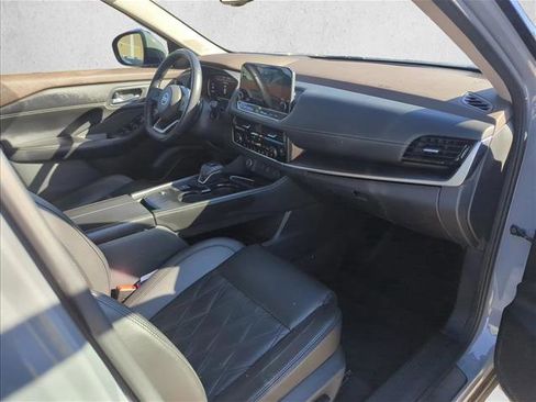 Used 2021 Nissan Rogue Platinum image 23