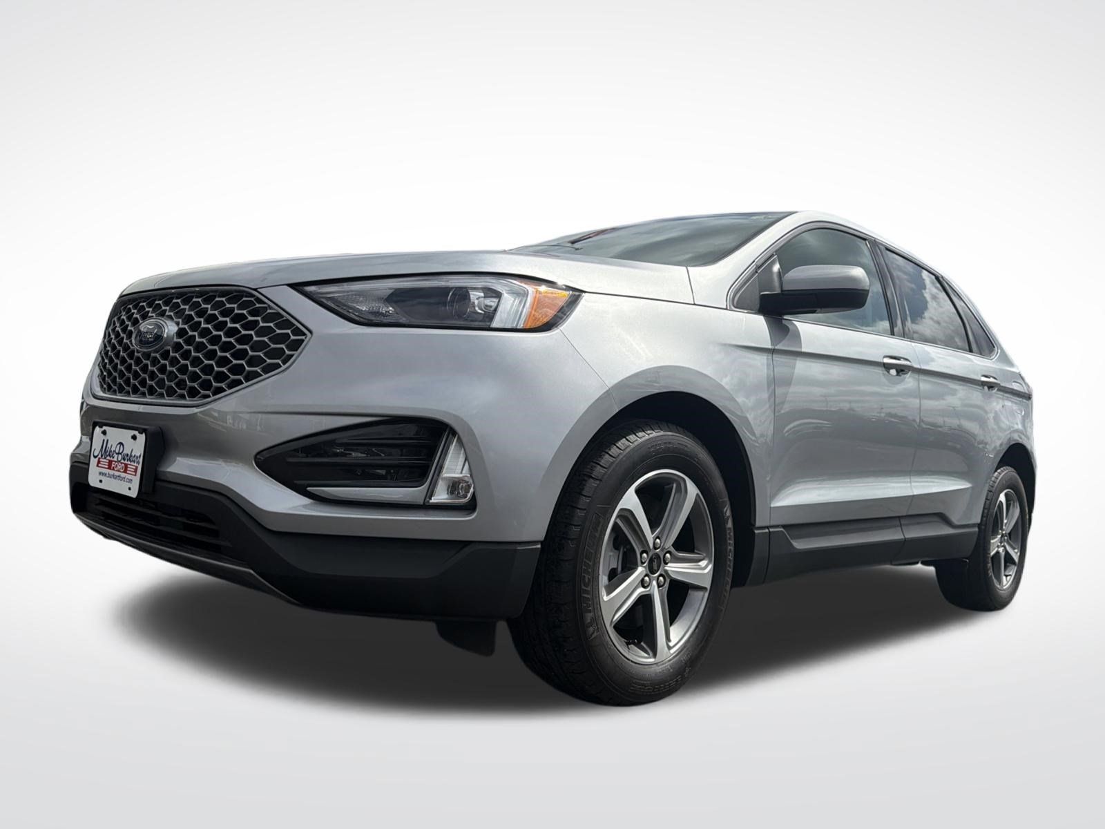 Certified 2024 Ford Edge SEL w/ Convenience Package AWD/4WD image 2