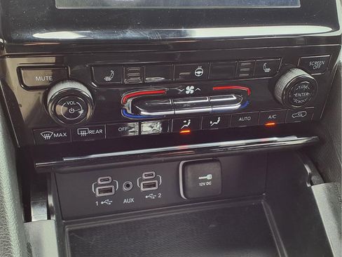 Used 2024 Jeep Grand Cherokee L Laredo image 18