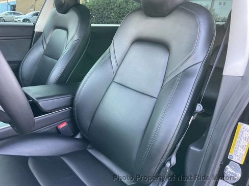 Used 2020 Tesla Model 3 Standard Range Plus image 16