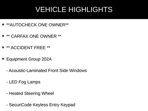 Used 2023 Ford Explorer XLT w/ Equipment Group 202A AWD/4WD image 4