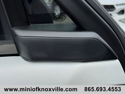 Used 2024 Land Rover Range Rover Sport SE image 13