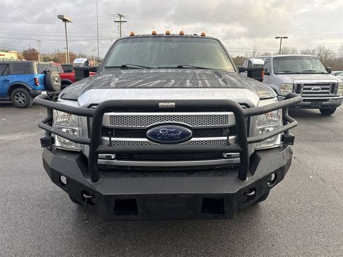 Used 2016 Ford F350 Platinum image 2
