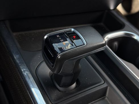 Used 2022 Chevrolet Silverado 1500 LT Trail Boss w/ LT Trail Boss Premium Package AWD/4WD image 22