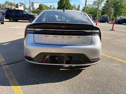 New 2026 Toyota Prius Plug-In Hybrid FWD image 4