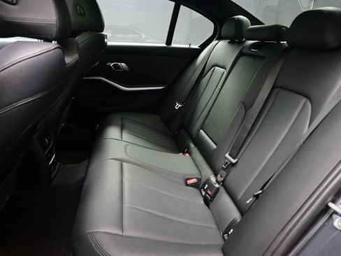 Used 2019 BMW 330i Sedan w/ Convenience Package RWD image 25