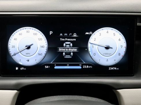 Certified 2024 Hyundai Tucson Limited AWD/4WD image 28