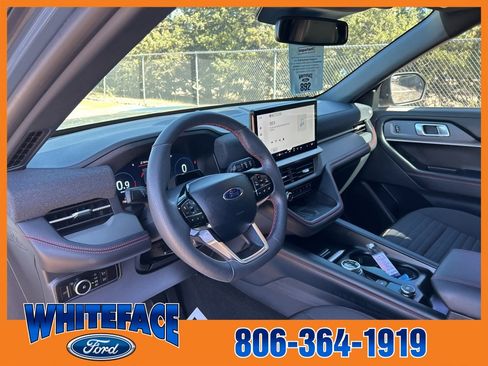 Used 2025 Ford Explorer ST-Line w/ Premium Package image 15