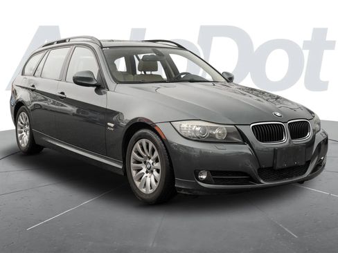 Used 2009 BMW 328i xDrive Wagon image 4