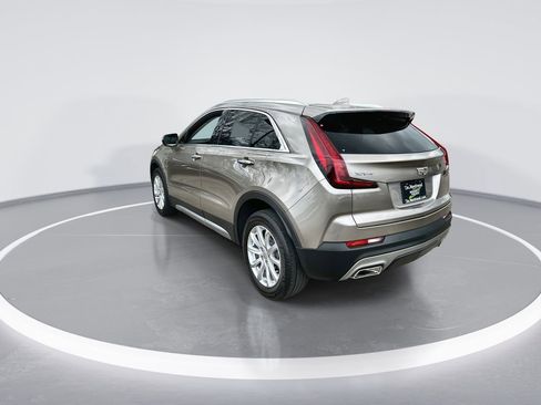 Used 2023 Cadillac XT4 Premium Luxury w/ Enhanced Visibility Package FWD image 6
