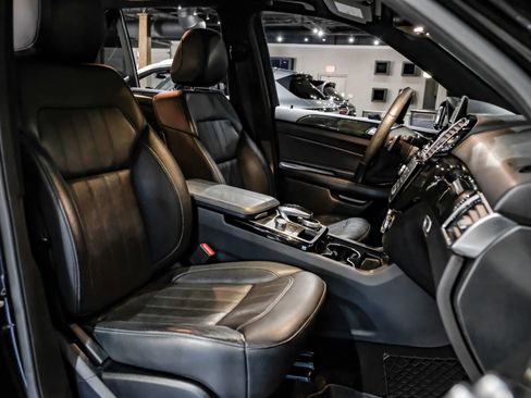 Used 2018 Mercedes-Benz GLE 350 w/ Premium 1 Package image 36