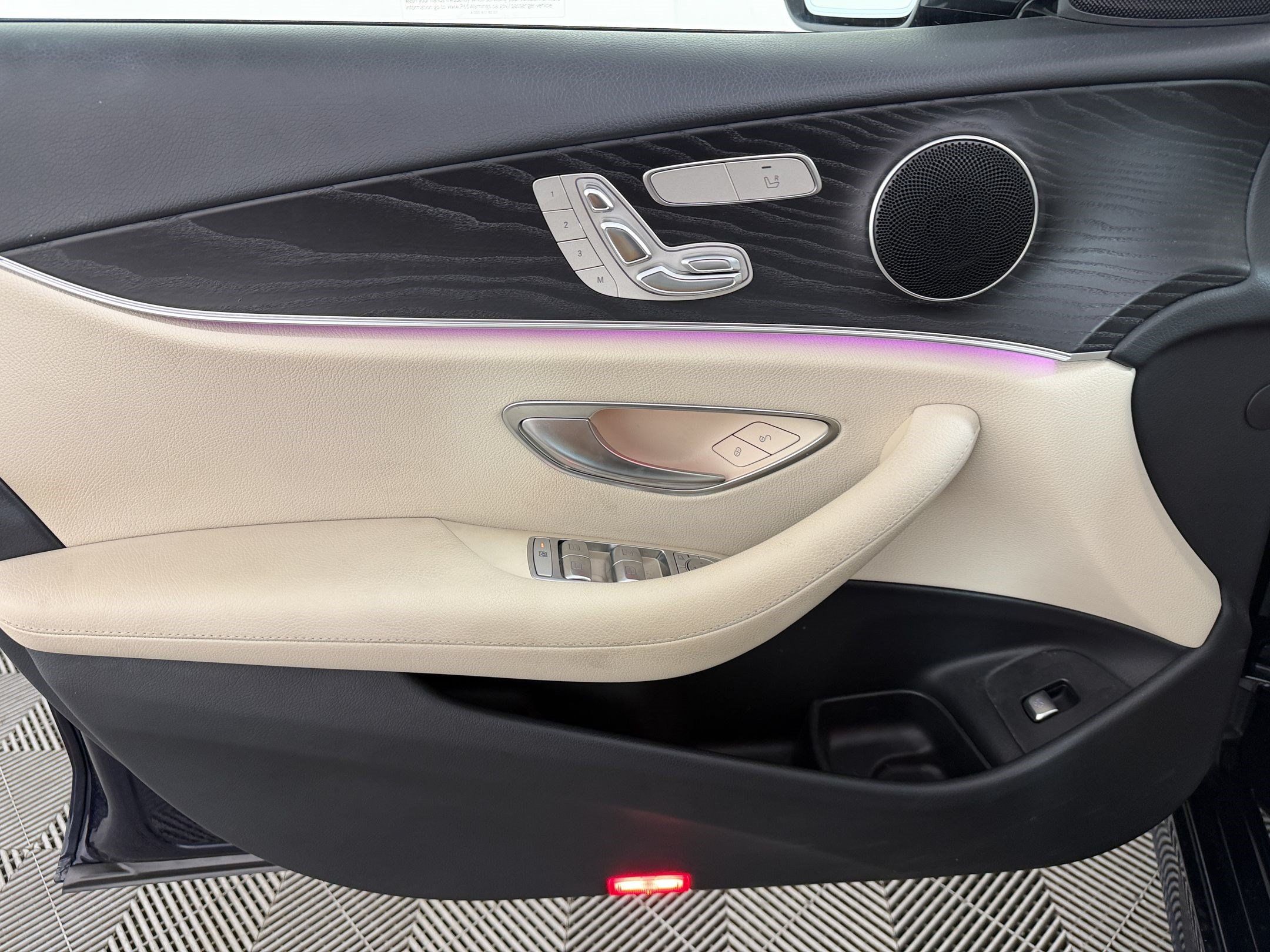 Used 2020 Mercedes-Benz E 350 Sedan image 14