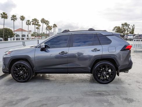 Used 2022 Toyota RAV4 XLE Premium AWD/4WD image 14