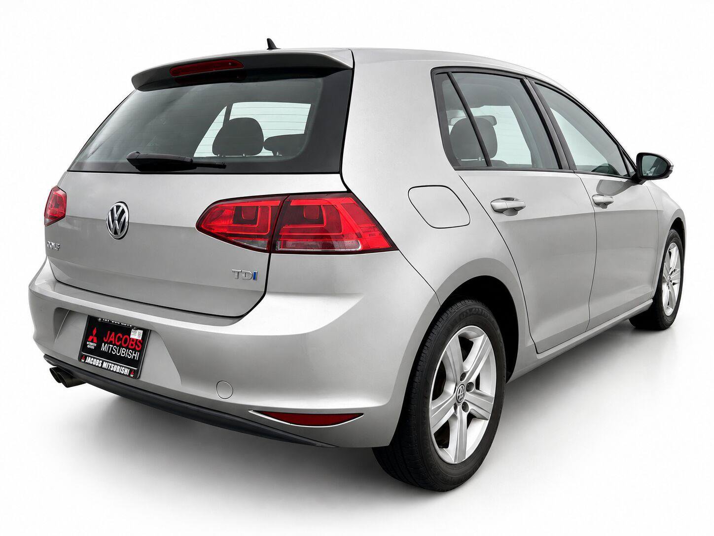 Used 2015 Volkswagen Golf TDI FWD image 5