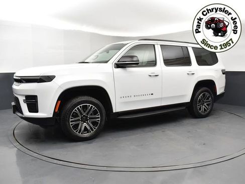 New 2026 Jeep Grand Wagoneer 4WD w/ 8-Passenger Seating Package image 3