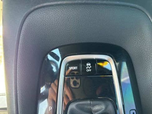 Used 2021 Toyota Corolla SE w/ Carpet Mat Package (TMS) FWD image 30