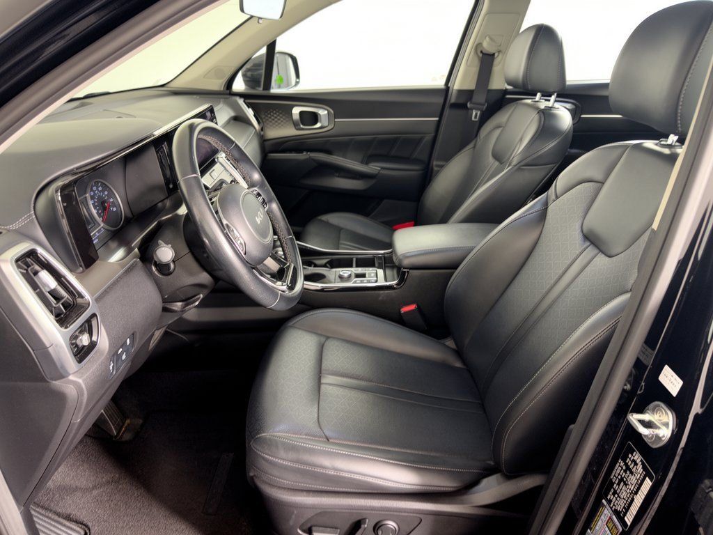 Used 2022 Kia Sorento SX AWD/4WD image 5