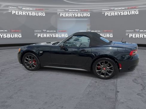 Used 2017 FIAT 124 Spider Abarth RWD image 5