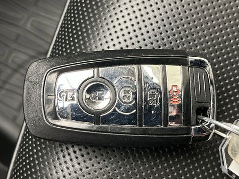 Used 2024 Lincoln Corsair Reserve w/ Equipment Group 201A image 29