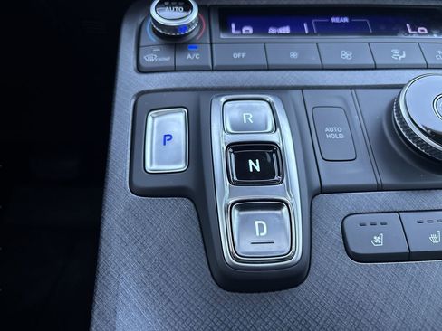 Used 2023 Hyundai Palisade Limited w/ Cargo Package image 19