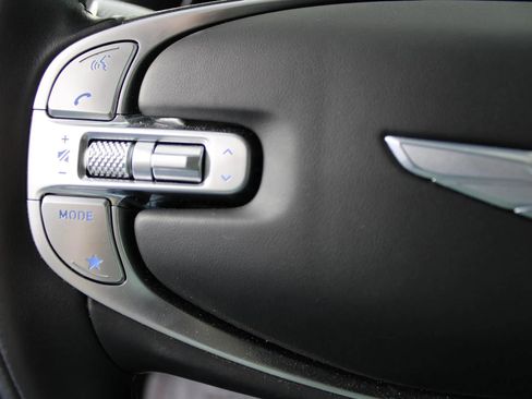 Used 2023 Genesis GV80 3.5T w/ Prestige Package AWD/4WD image 16