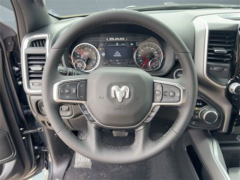 New 2026 RAM 1500 4x4 Crew Cab image 17