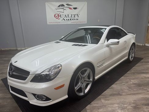 Used 2009 Mercedes-Benz SL 550 image 2