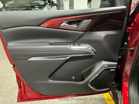 Used 2026 Chevrolet Traverse RS image 15