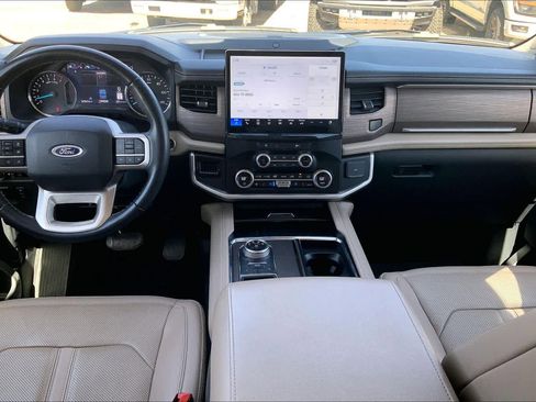Used 2024 Ford Expedition Max Limited image 15