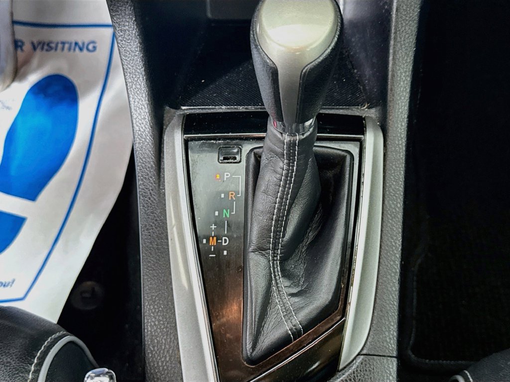 Used 2015 Toyota Corolla S FWD image 19